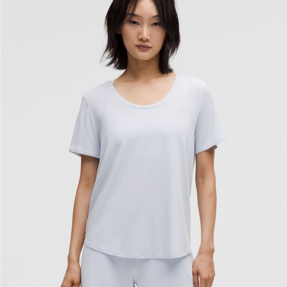 Lululemon Modal-Silk Twist-Back Short-Sleeve Shirt size XS